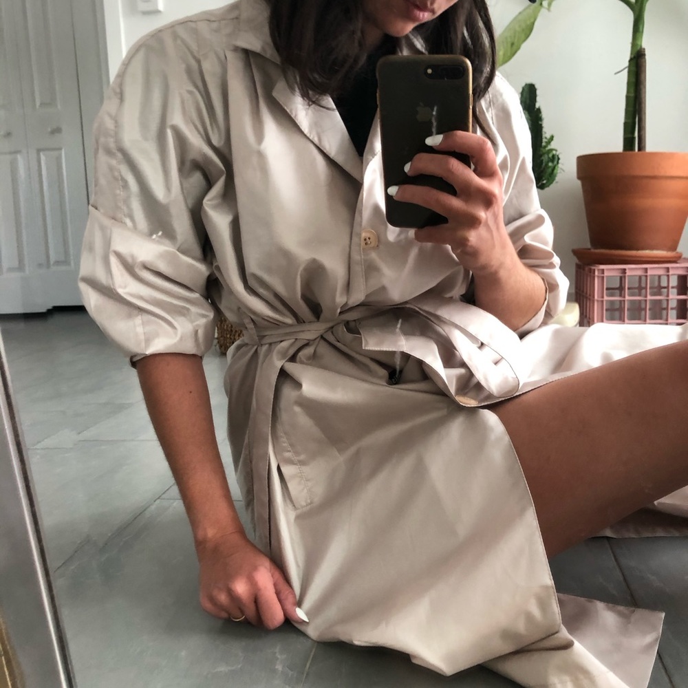 Beige Taffeta Trench